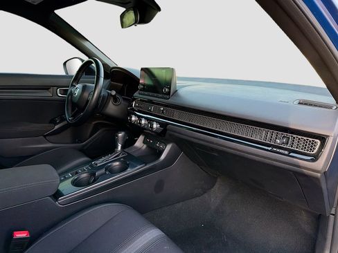 Used 2023 Honda Civic Sport image 26