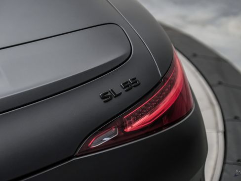Used 2022 Mercedes-Benz SL 55 AMG 4MATIC image 20