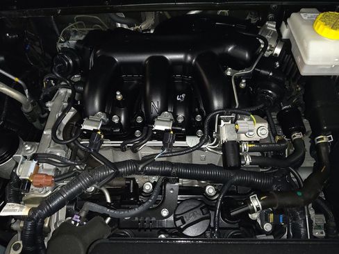 Used 2023 Nissan Pathfinder S FWD image 30