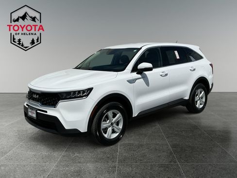 Used 2022 Kia Sorento LX AWD/4WD image 1