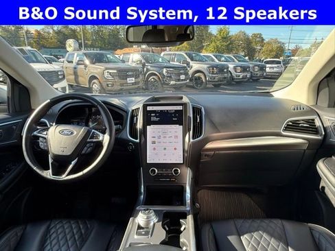 Certified 2024 Ford Edge Titanium AWD/4WD image 3