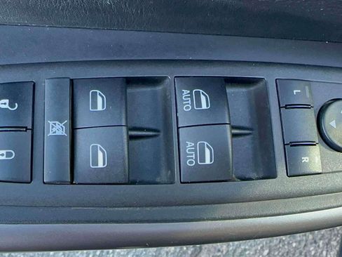 Used 2022 Jeep Cherokee Limited image 14