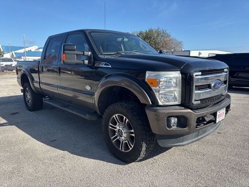 Used 2016 Ford F350 King Ranch image 3
