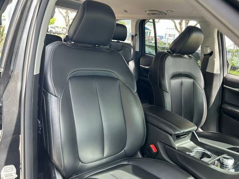 Used 2024 Jeep Grand Cherokee Limited w/ Black Appearance Package image 40