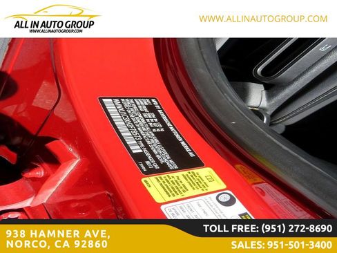 Used 2017 MINI Cooper 4-Door Hardtop image 9