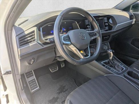 Used 2024 Volkswagen Jetta Sport FWD image 10