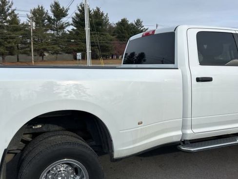 Used 2023 RAM 3500 Big Horn w/ Level 1 Equipment Group image 9
