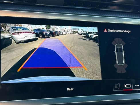 Used 2024 Audi Q3 2.0T Premium image 27