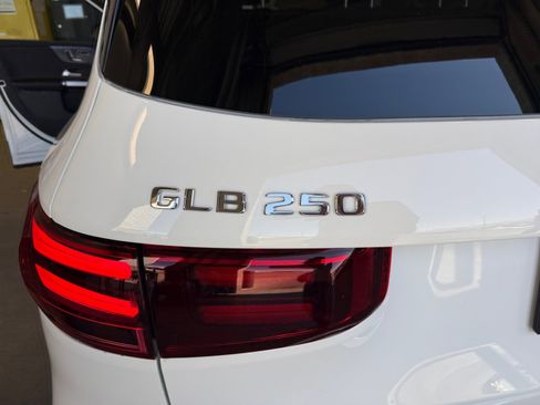 New 2026 Mercedes-Benz GLB 250 4MATIC image 24