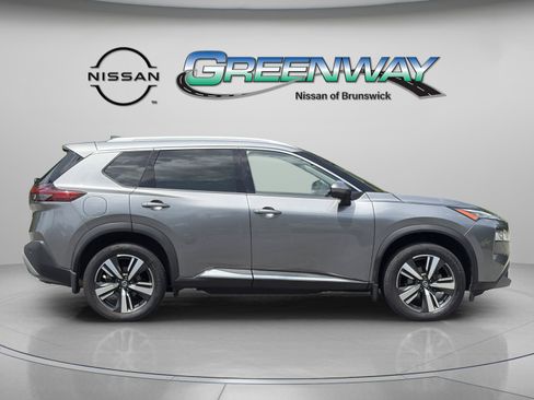 Used 2021 Nissan Rogue SL w/ Premium Package AWD/4WD image 8