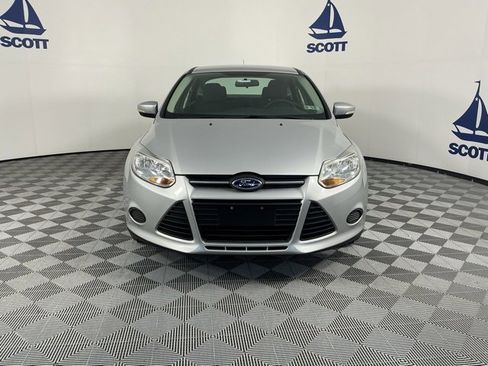 Used 2014 Ford Focus SE image 2