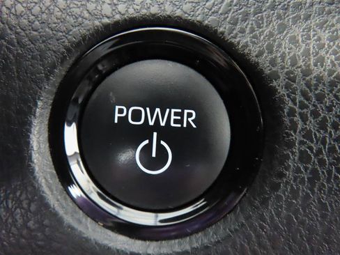 Used 2025 Toyota Camry LE w/ Convenience Package FWD image 19
