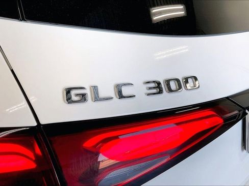 Used 2026 Mercedes-Benz GLC 300 GLC 300 image 9