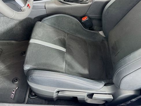 Used 2024 Toyota GR86 Premium image 24