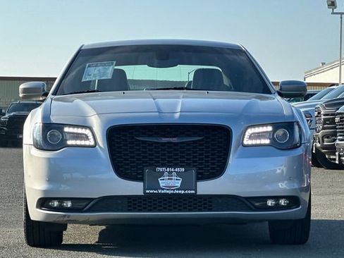 Used 2023 Chrysler 300 S image 9