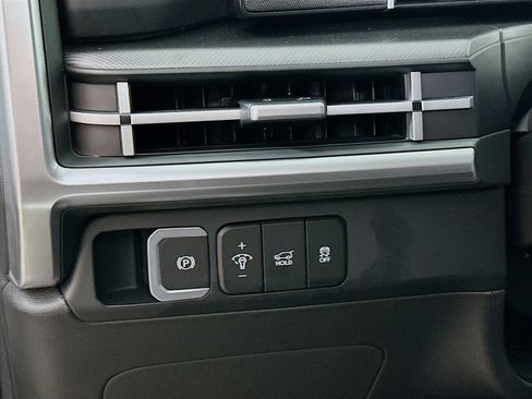 New 2025 Hyundai Santa Fe SE image 10