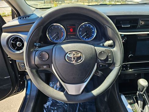 Used 2017 Toyota Corolla LE FWD image 22