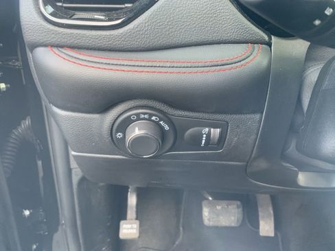 Used 2023 Dodge Durango GT image 16