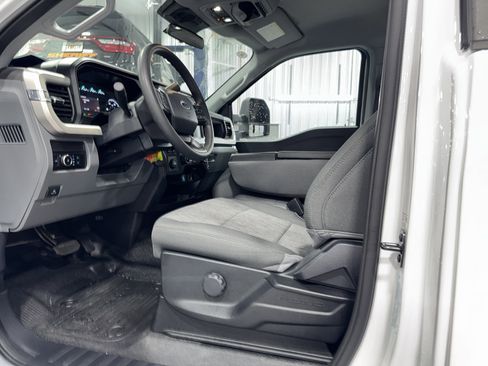 Used 2024 Ford F450 XL image 3