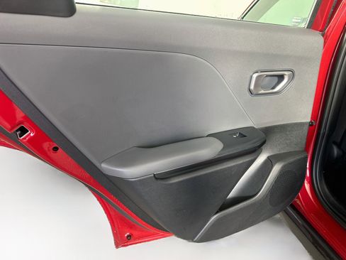 Used 2025 Kia K4 FWD image 25