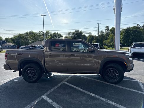 Certified 2024 Nissan Frontier PRO-4X w/ Pro Premium Package AWD/4WD image 18