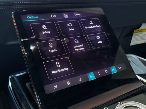 New 2025 Cadillac Escalade IQ Sport 2 image 38