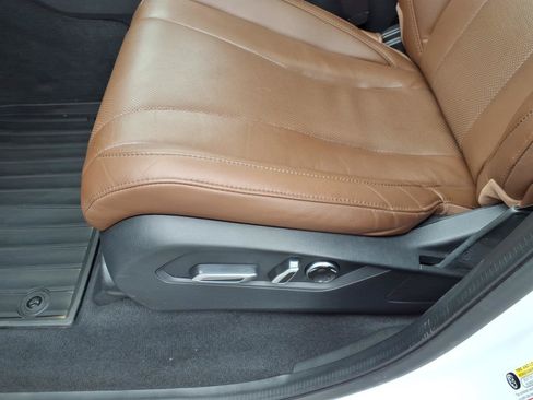 Used 2022 Acura MDX SH-AWD w/ Technology Package image 16