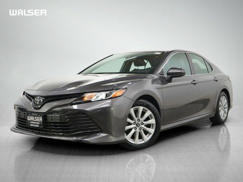 Used 2019 Toyota Camry LE FWD image 1