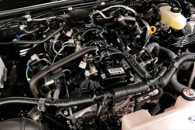 Certified 2025 Toyota 4Runner SR5 AWD/4WD image 32