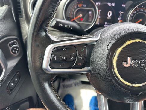 Used 2019 Jeep Wrangler Unlimited Sahara image 62