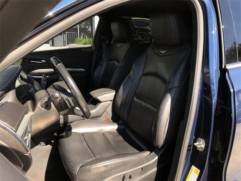 Used 2020 Cadillac XT4 Premium Luxury image 19