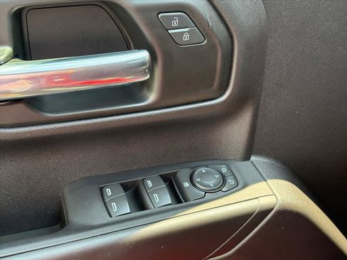 Used 2025 Chevrolet Silverado 1500 Custom w/ Turbomax Blackout Package AWD/4WD image 21