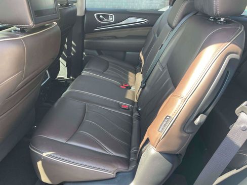 Used 2020 INFINITI QX60 Luxe w/ Essential Package FWD image 14