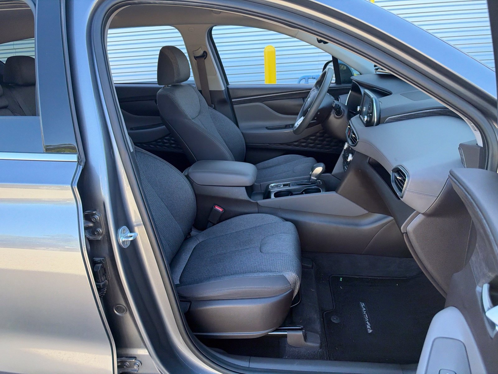 Used 2019 Hyundai Santa Fe SEL FWD image 34