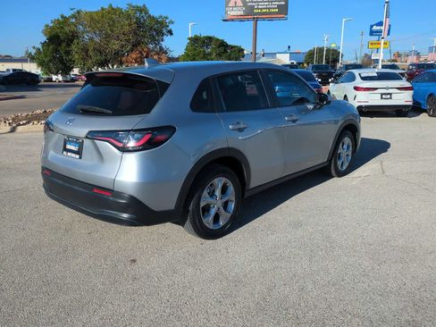 Used 2023 Honda HR-V LX image 8