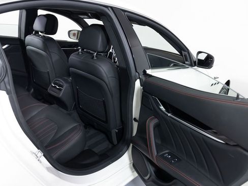 Used 2023 Maserati Ghibli Modena image 26