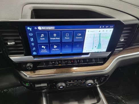 Used 2022 Chevrolet Silverado 1500 LT Trail Boss w/ Protection Package image 8