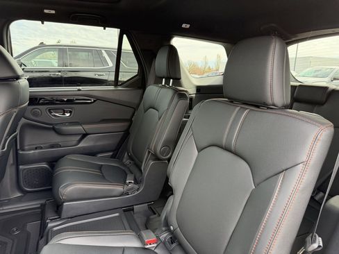 New 2026 Honda Pilot TrailSport image 32