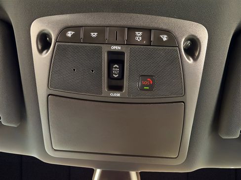 Used 2023 Nissan Maxima SR w/ Sport Mat Group image 12