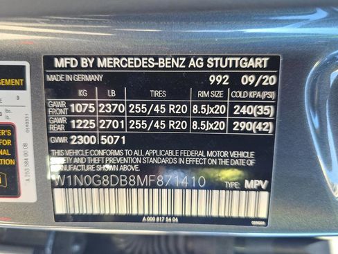 Used 2021 Mercedes-Benz GLC 300 w/ AMG Line image 18