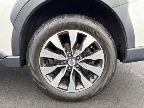Used 2023 Subaru Outback Limited XT AWD/4WD image 33