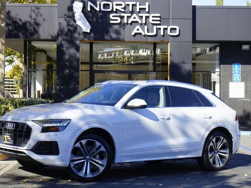 Used 2019 Audi Q8 Prestige w/ Luxury Package image 1