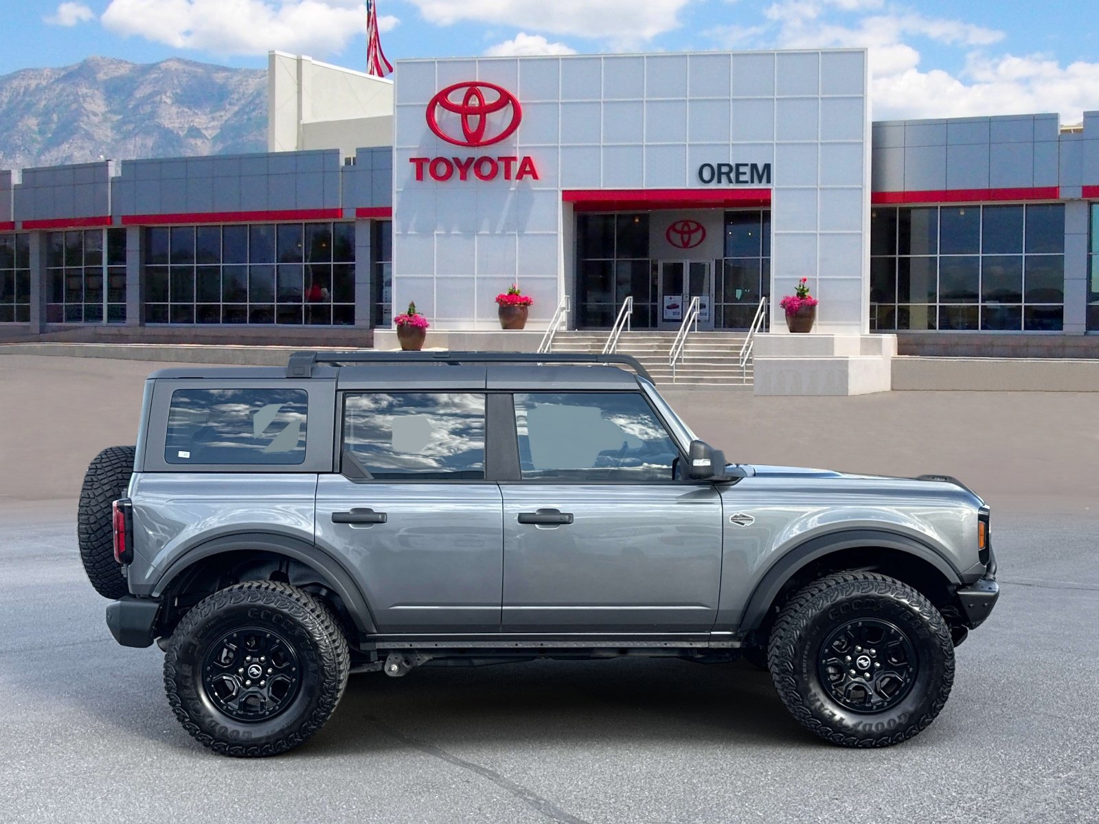 Used 2022 Ford Bronco Wildtrak AWD/4WD image 3