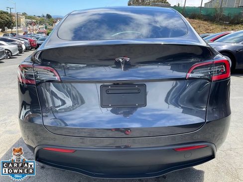 Used 2024 Tesla Model Y 2WD image 4