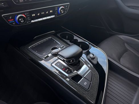Used 2017 Audi Q7 3.0T Prestige image 14