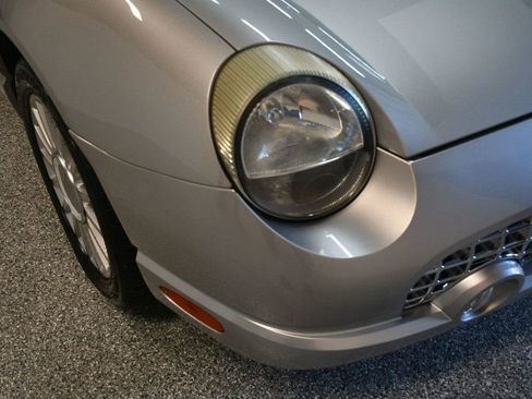 Used 2004 Ford Thunderbird RWD image 8