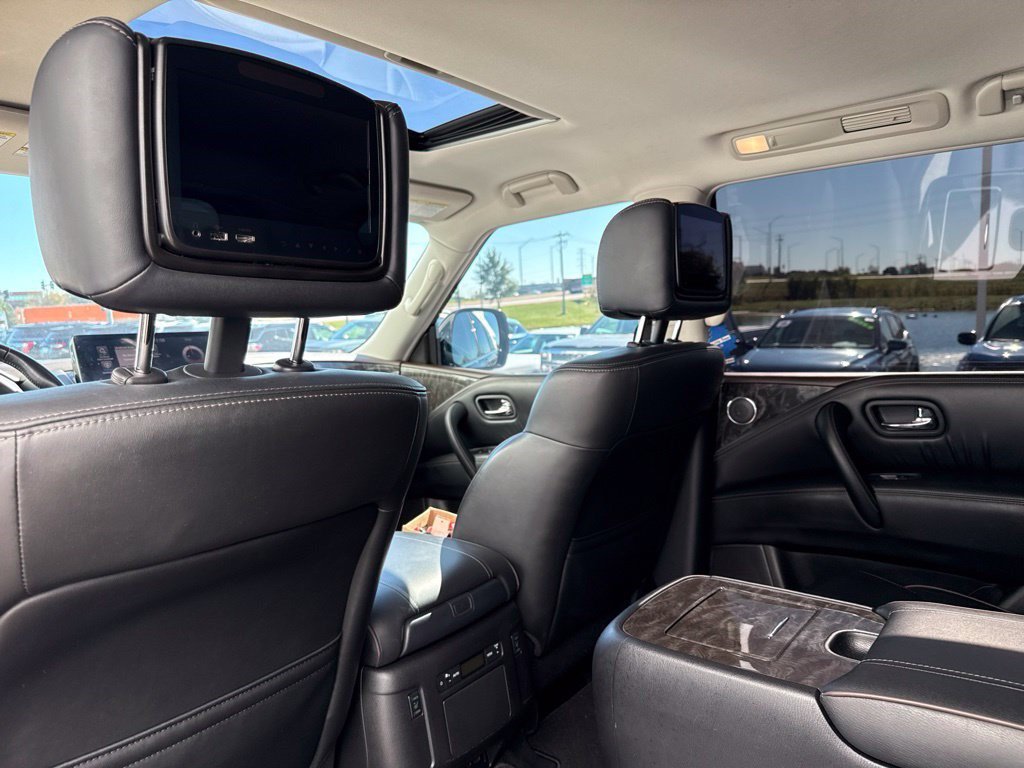 Used 2023 Nissan Armada Platinum w/ Captain's Chairs Package AWD/4WD image 10
