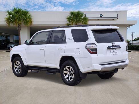 Used 2022 Toyota 4Runner TRD Off-Road Premium w/ Moonroof Package AWD/4WD image 6