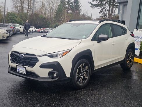 Used 2024 Subaru Crosstrek 2.0i Premium image 3