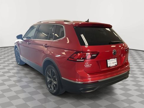 Used 2023 Volkswagen Tiguan SE FWD image 8